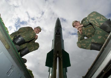Así es el Oreshnik, el misil hipersónico con el que Putin amenaza a Europa y que ya ha entrado en servicio