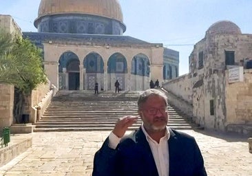 El ministro de Seguridad de Israel provoca al mundo árabe rezando ante la simbólica mezquita de Al Aqsa