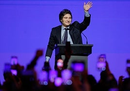 Una denuncia de espionaje sacude al Gobierno de Milei en plena campaña por las elecciones legislativas