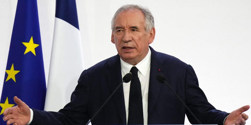 ‘Rentrée’ caliente del primer ministro francés: moción de confianza y paros