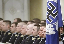 Finlandia elimina la esvástica de las banderas de sus Fuerzas Aéreas