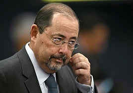 La defensa de Bolsonaro cuestiona la acusación mientras surge un movimiento de aliados por una amnistía