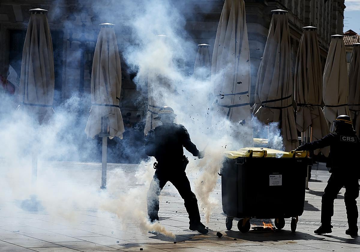 Enfrentamientos entre manifestantes y Policía en Francia