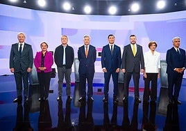 Los candidatos presidenciales chilenos se comprometen a expulsar a los inmigrantes irregulares