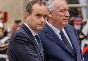 Polémica en sólo 48 horas en Francia: el nuevo primer ministro, acusado de falsificar su currículum