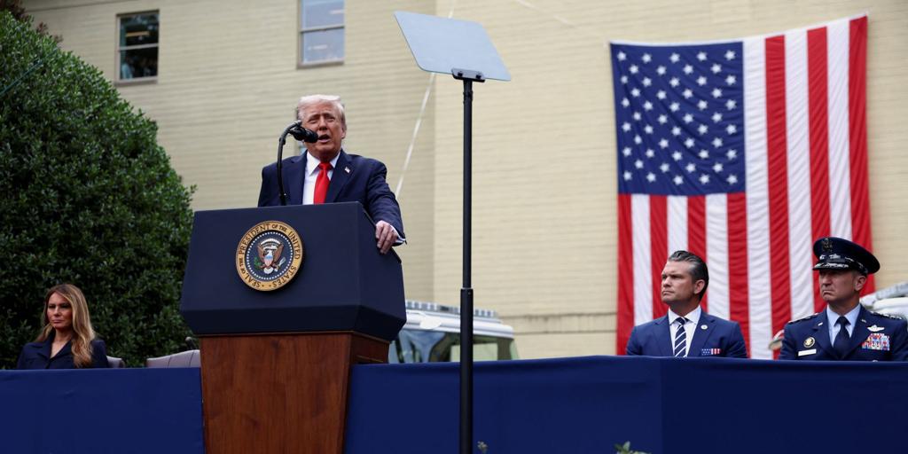 Trump da la Medalla de la Libertad póstuma a Charlie Kirk durante el homenaje del 11-S