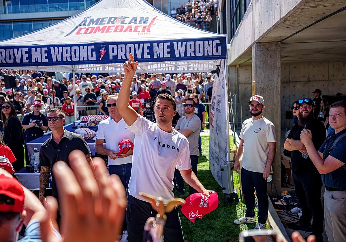 Charlie Kirk, en la Universidad de Utah, antes de recibir un disparo mortal