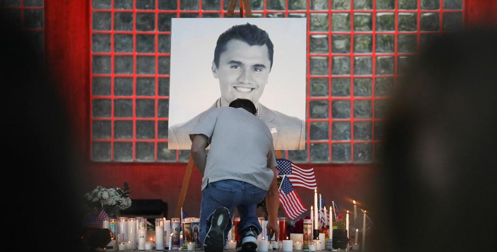 Oleada de despidos en EE.UU. por celebrar la muerte de Charlie Kirk