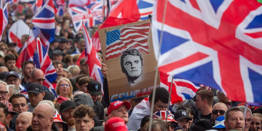 Más de 100.000 personas se manifiestan en Londres contra la inmigración