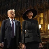 Trump rinde homenaje a Isabel II en su tumba durante su segunda visita de Estado al Reino Unido