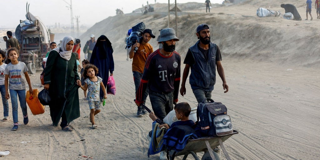 El éxodo a ninguna parte de los palestinos en Ciudad de Gaza