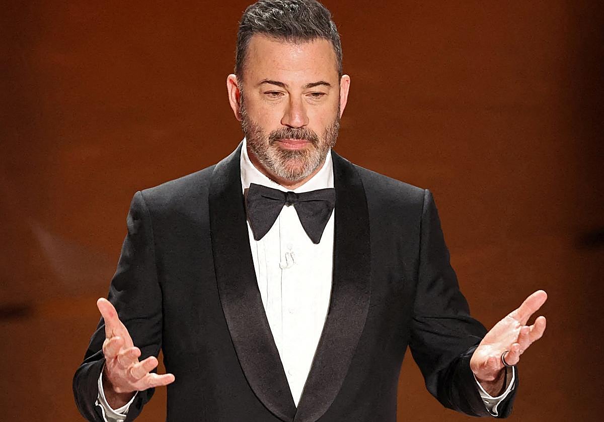 El presentador Jimmy Kimmel, cuyo programa ha sido cancelado, en la ceremonia de los Premios Oscar de 2024