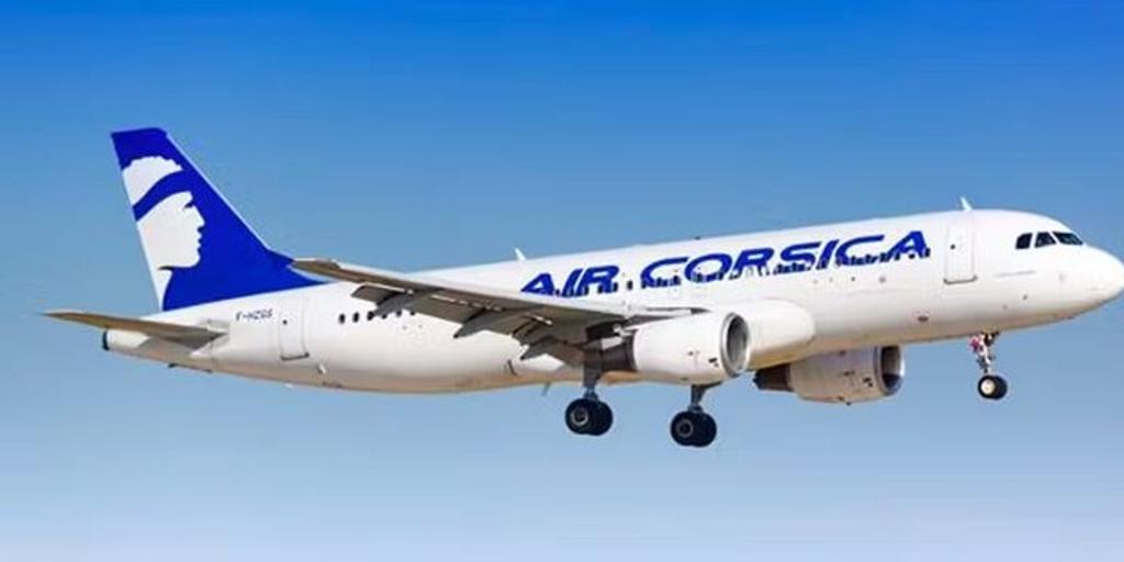 Un controlador aéreo se queda dormido y obliga a un avión que viajaba a Córcega a dar vueltas en el aire: «Tras despertarle, el vuelo aterrizó sin problemas»