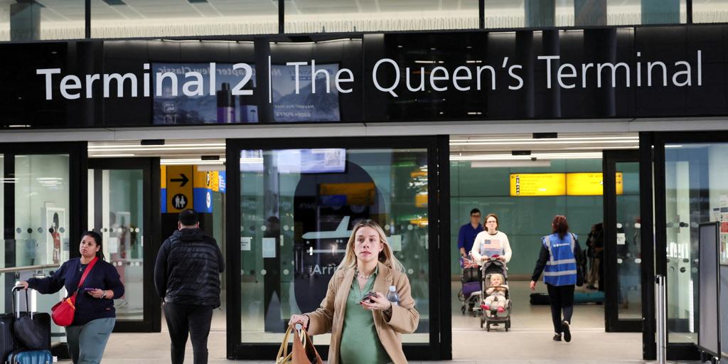 Un ciberataque provoca retrasos y cancelaciones en varios aeropuertos de Europa, incluidos Londres y, Bruselas y Berlín