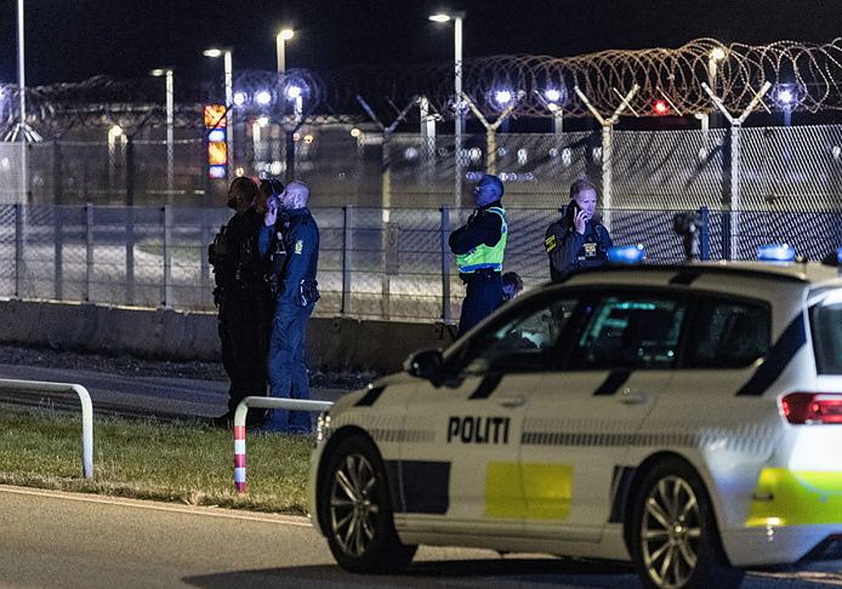 Autoridades del aeropuerto Copenhague-Kastrup han induicado que los retraoso y las cancelaciones se deben al cierre temporal de anoche