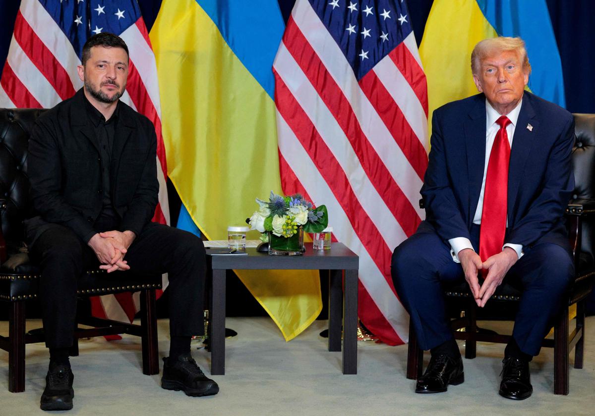 El presidente de Ucrania, Volodímir Zelenski, junto al presidente de EE.UU., Donald Trump, este martes en la Asamblea General de la ONU.