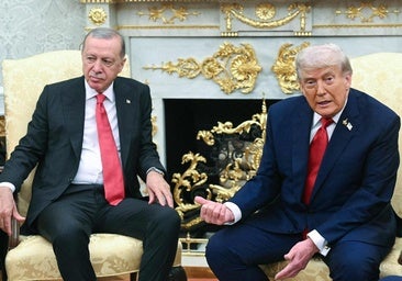 Trump presiona a Erdogan para cortar el petróleo ruso y abre la puerta a acuerdos militares multimillonarios