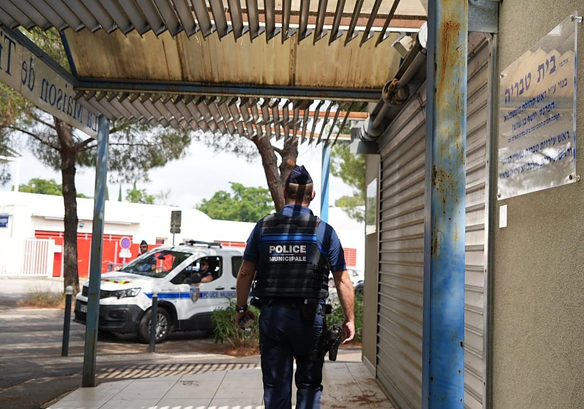 Investigan como terrorista el ataque contra una sinagoga del sur de Francia