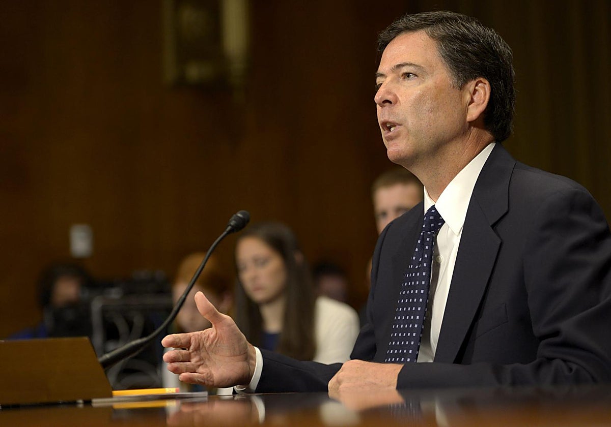 James Comey hablando durante una audiencia celebrada por el comité judicial del Senado de EE.UU.