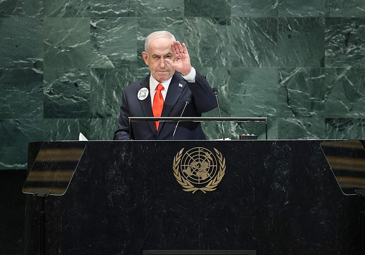 El primer ministro israelí, Benjamin Netanyahu, se dirige a la Asamblea de la ONU, con muchos asientos vacíos tras el boicot de decenas de delegaciones