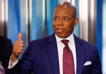 El alcalde de Nueva York abandona su campaña de reelección hundido por escándalos