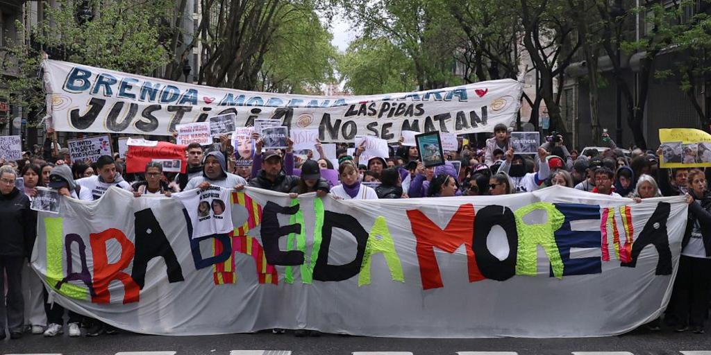 Buenos Aires se escha a la calle en protesta por el asesinato y descuartizamiento de tres jóvenes
