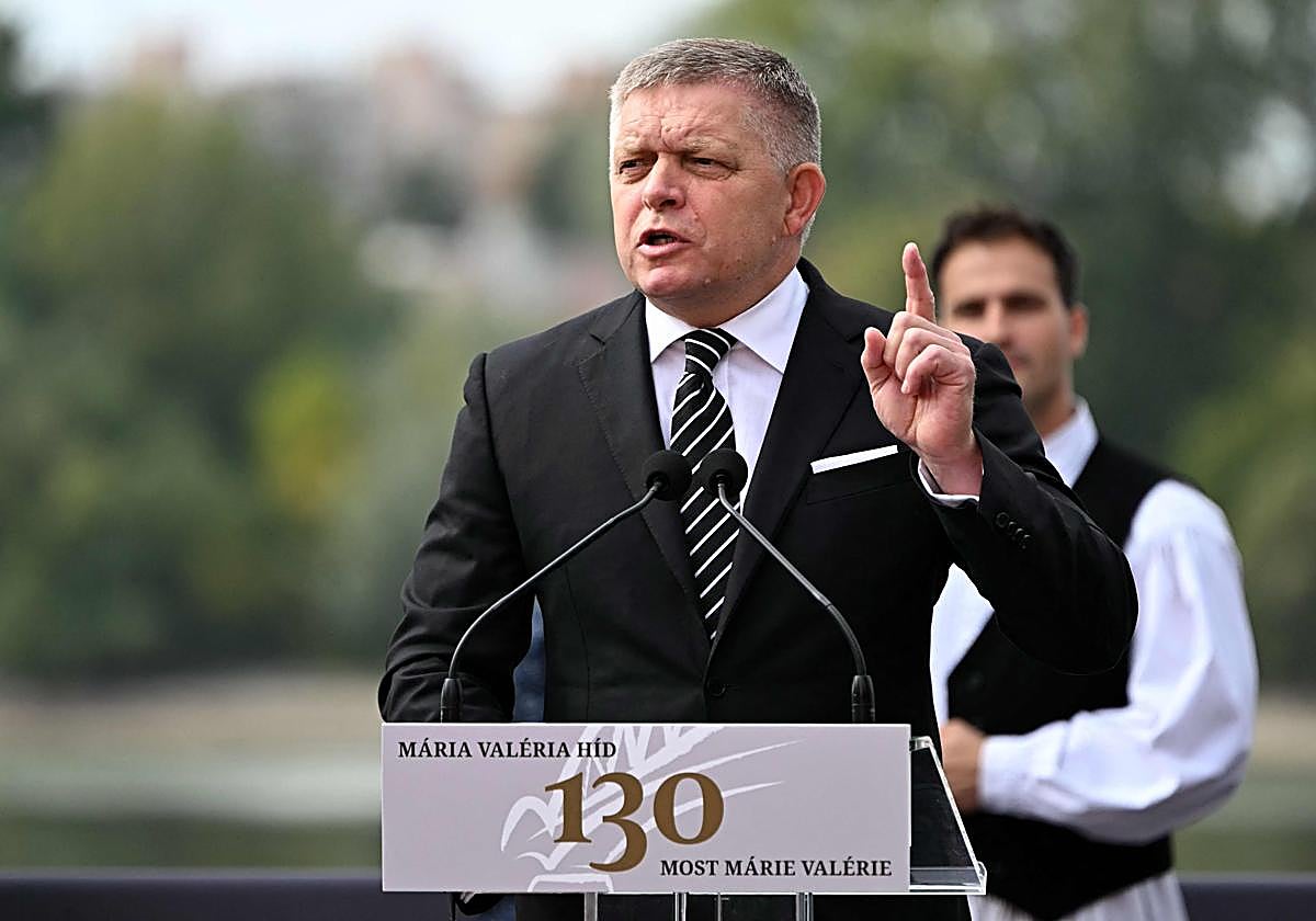 El primer ministro eslovaco, Robert Fico, considera que se debe construir un «muro de protección constitucional contra la política progresista» de Bruselas