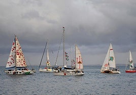 La Flotilla de Gaza denuncia la «operación intimidatoria» de un buque de guerra de Israel tras haber entrado en la «zona de riesgo»