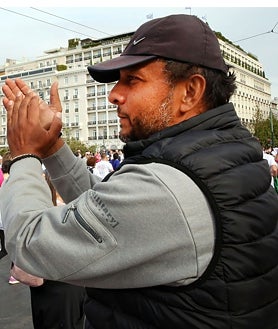 Imagen secundaria 2 - Cientos de personas se reúnen en el centro de la capital par apoyar la causa de Panos