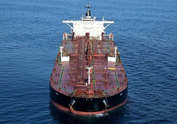 Francia aborda frente a sus costas a un petrolero ruso sospechoso de lanzar drones a Dinamarca