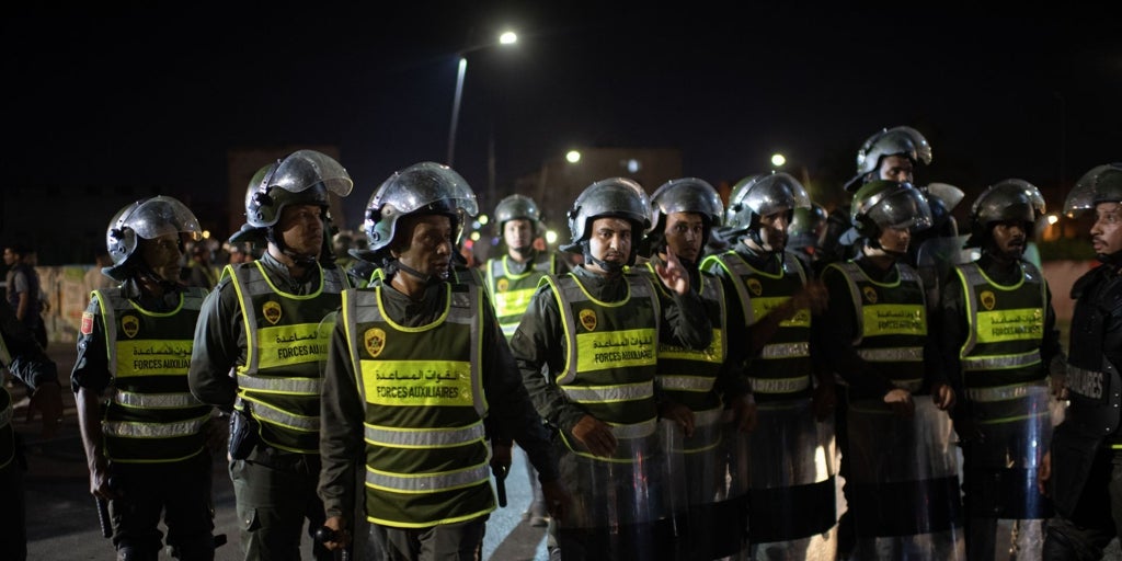 Dos muertos en Marruecos en un asalto a un cuartel de la policía durante las protestas juveniles