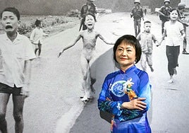 La niña del napalm, una vida más allá de una foto: «No quiero que me vean como una víctima, sino como una mujer de paz»