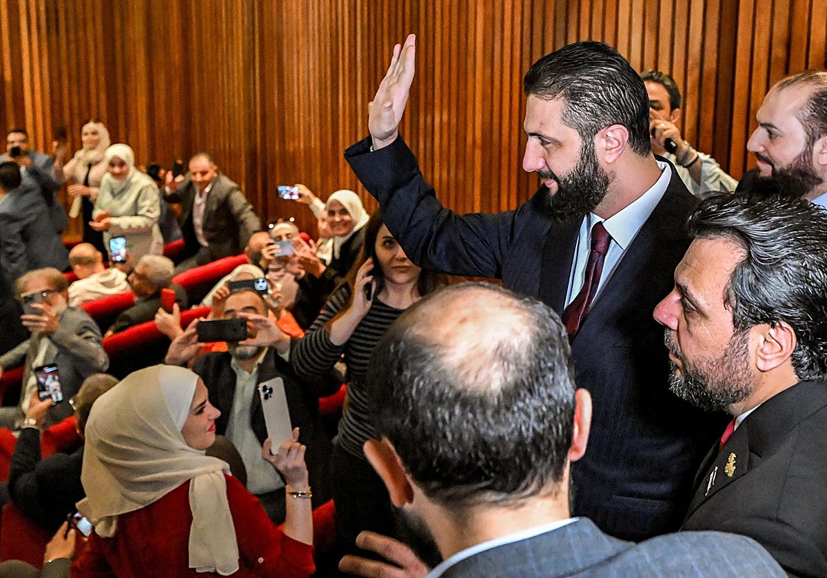 Siria vota en sus primeras, y cuestionadas, elecciones legislativas tras la caída de la dictadura de Bashar al Assad