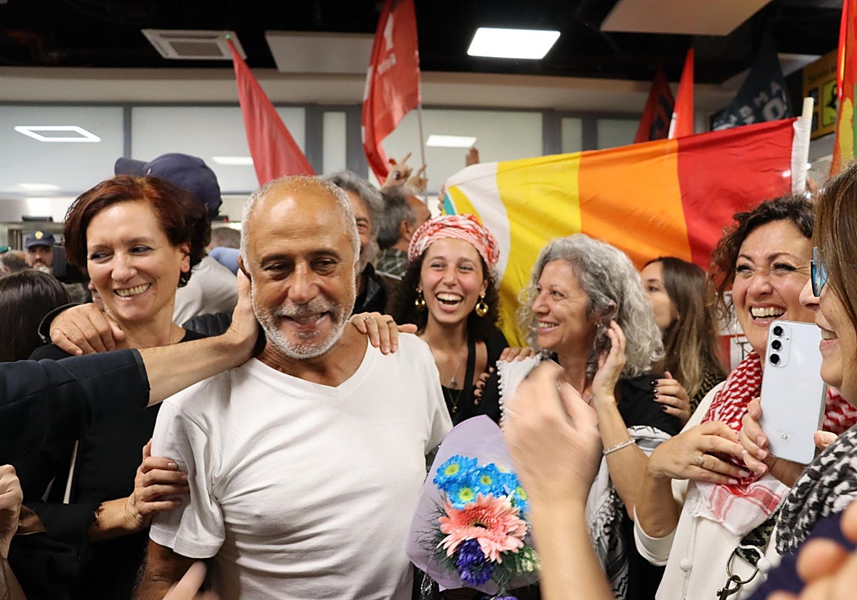 Activistas de la Flotilla Global Sumud regresan a Italia tras ser liberados por las autoridades israelíes