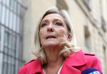 Le Pen y Mélenchon rechazan los intentos de acuerdo de Lecornu y piden elecciones anticipadas