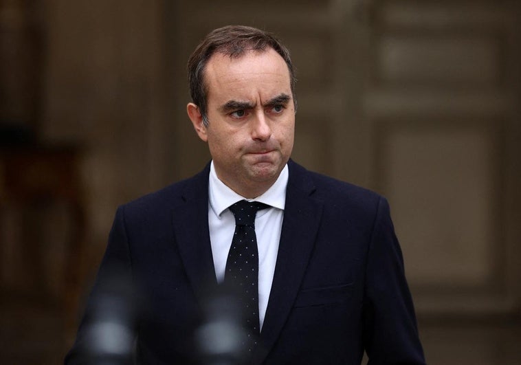 Le Pen and Mélenchon reject Lecornu's attempts to reach a deal and call for early elections