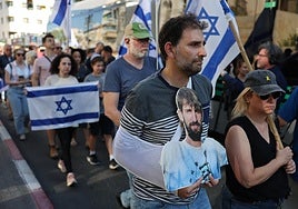 Hamás anuncia que ha entregado el cuerpo de otro rehén y pide tiempo a Israel