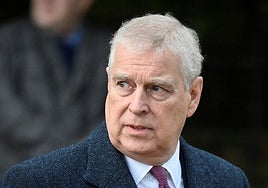 La Policía británica investiga si el Príncipe Andrés intentó desacreditar a la mujer que lo acusó de abuso sexual en el caso Epstein