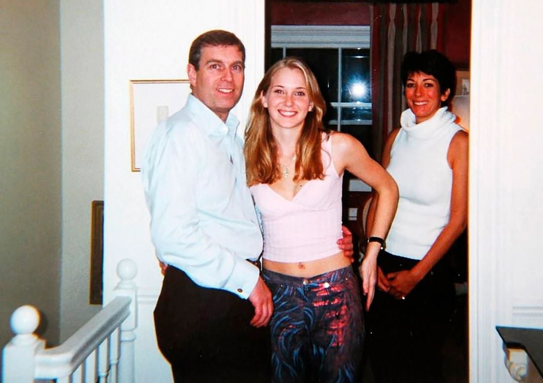 La discoteca, la mansión de Epstein y la orgía, las memorias póstumas de la mujer que acusaba al Príncipe Andrés de abuso sexual