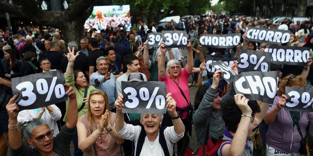 ARGENTINA, ANTE LAS LEGISLATIVAS: «MILEI SE OCUPÓ DE LA MACROECONOMÍA, PERO SE OLVIDÓ DEL BOLSILLO DE LA GENTE»