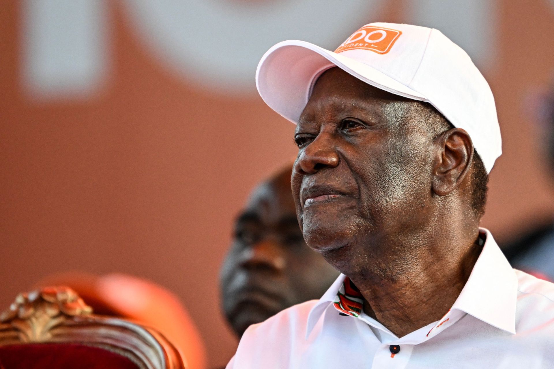 El presidente marfileño, Alassane Ouattara, de 83 años, opta a su cuarto mandato