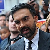 Un 'aquelarre' izquierdista en Nueva York para impulsar a Mamdani: «Es la peor pesadilla de Trump»