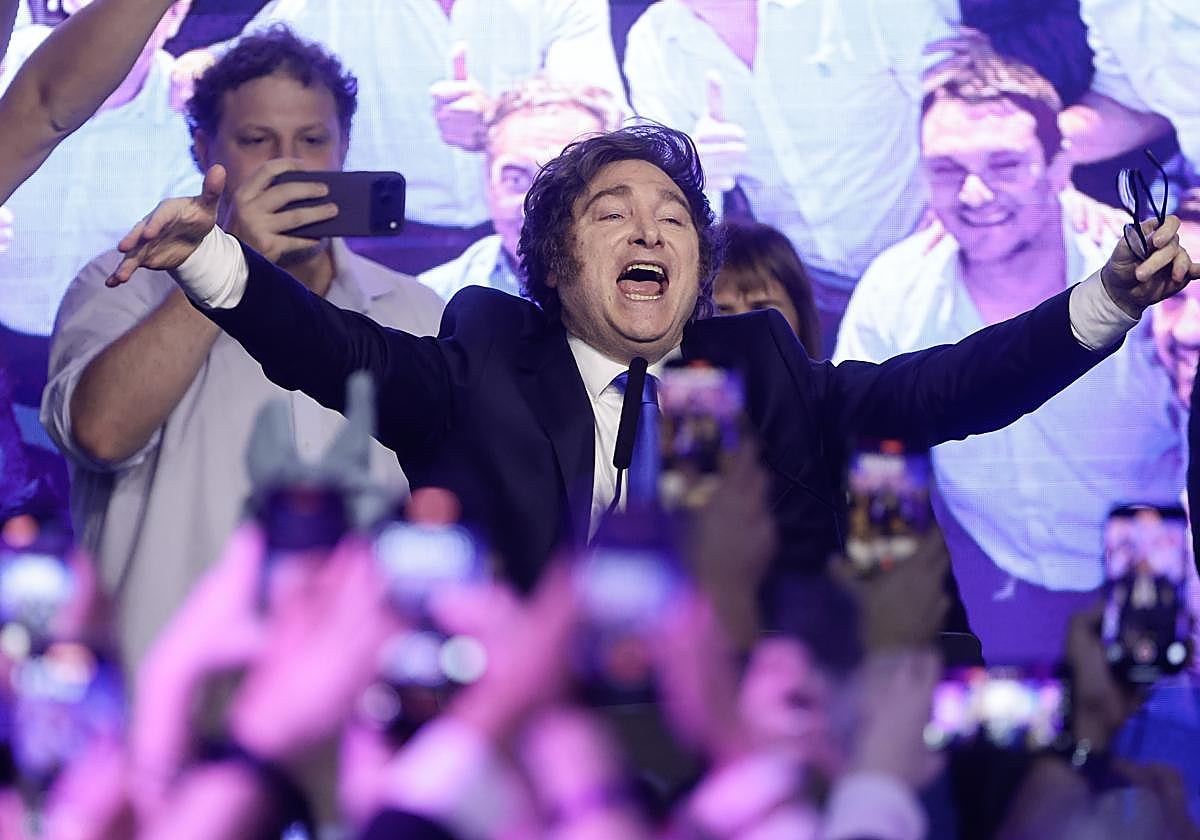 El partido de Milei gana las elecciones legislativas en Argentina