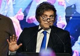 Dimiten el jefe de Gabinete y el ministro del Interior del Gobierno argentino de Javier Milei