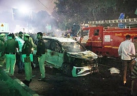 Al menos ocho muertos y 19 heridos en la explosión de un vehículo en Nueva Delhi