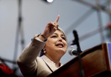 La candidata oficialista a la Presidencia de Chile se abre a suspender su militancia comunista si gana