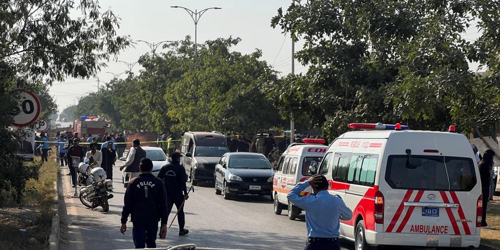 Al menos 12 muertos y 20 heridos en un atentado suicida en la capital de Pakistán