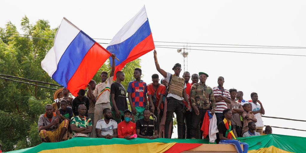 La sombra de Rusia planea sobre la inmigración subsahariana