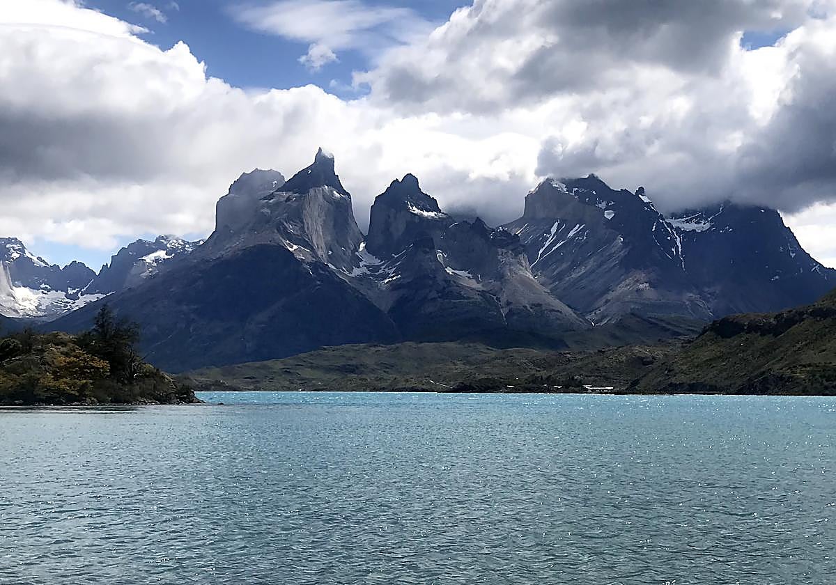 Dos mexicanos fallecidos y siete desaparecidos en las Torres del Paine del sur de Chile