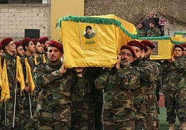 Hizbolá clama venganza en el funeral de su número dos asesinado por Israel